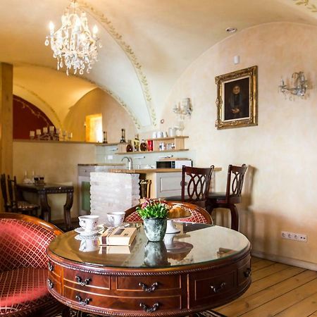 Antique Old Town Studio By Urban Rent Apartment Vilnius Luaran gambar