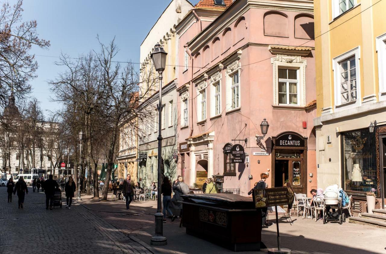 Antique Old Town Studio By Urban Rent Apartment Vilnius Luaran gambar