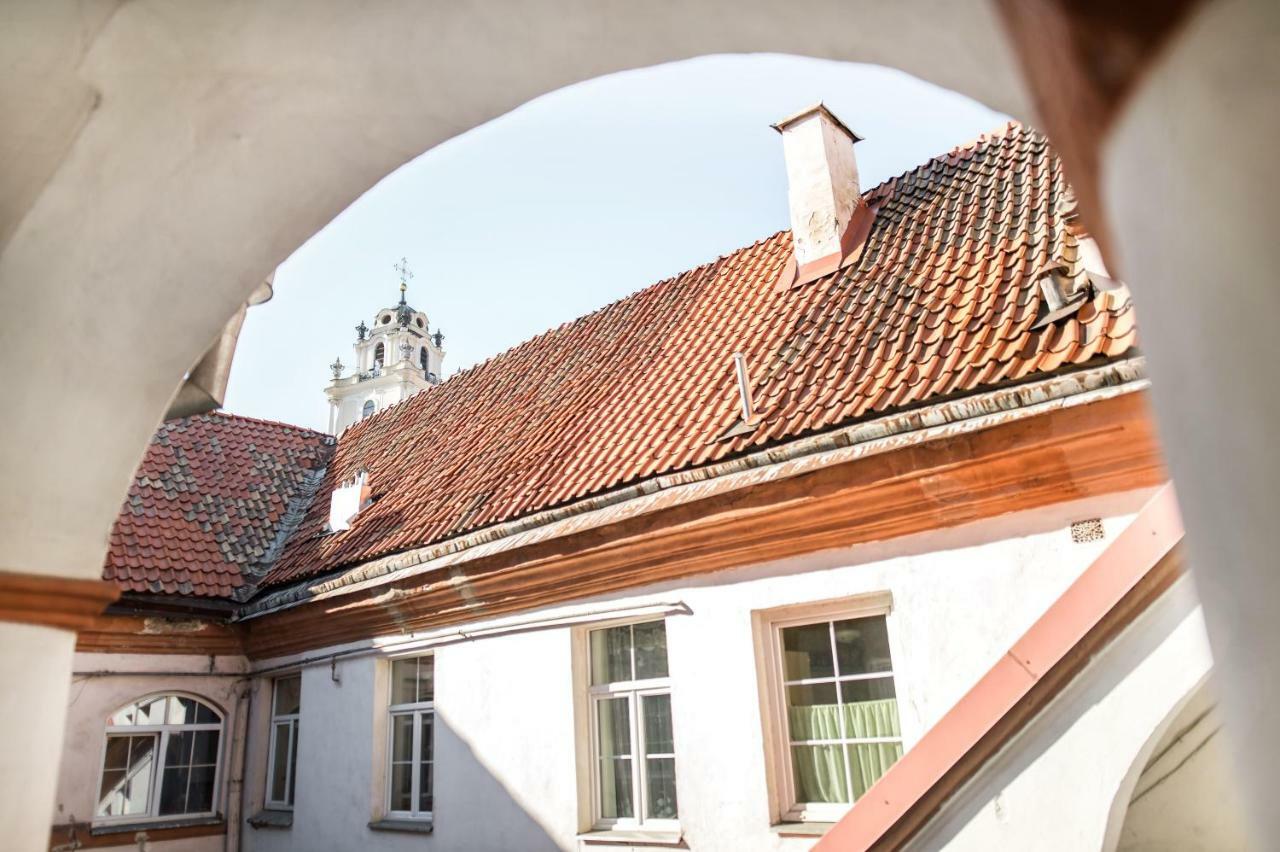 Antique Old Town Studio By Urban Rent Apartment Vilnius Luaran gambar